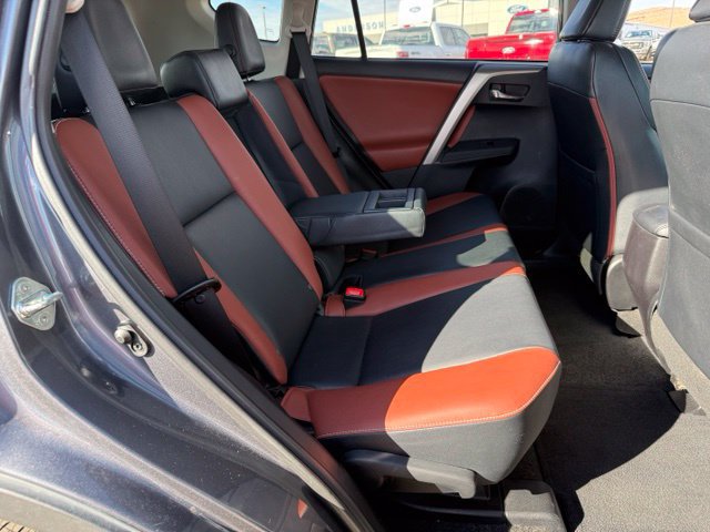 Used 2014 Toyota RAV4 Limited w/ Technology Package AWD/4WD image 34