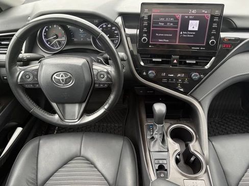 Used 2024 Toyota Camry SE AWD/4WD image 3