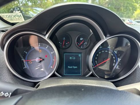 Used 2013 Chevrolet Cruze LT w/ Technology Package FWD image 18