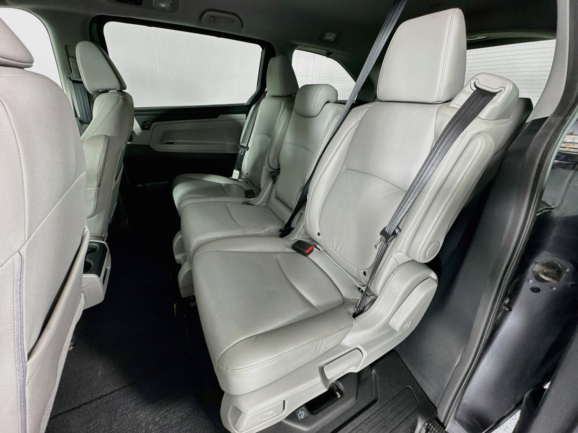Used 2018 Honda Odyssey EX-L image 24