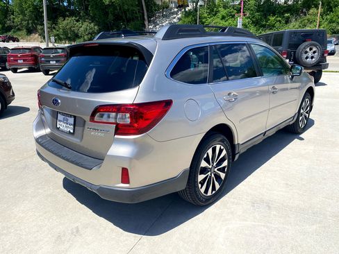 Used 2016 Subaru Outback 2.5i Limited image 6
