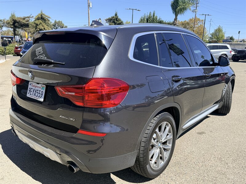 Used 2019 BMW X3 xDrive30i w/ Driving Assistance Package AWD/4WD image 6