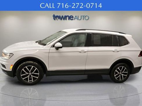 Used 2021 Volkswagen Tiguan SE image 3