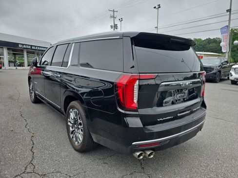 Used 2023 GMC Yukon XL Denali Ultimate AWD/4WD image 5
