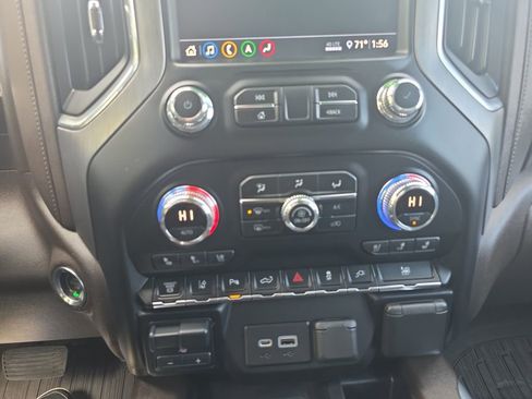 Used 2020 GMC Sierra 3500 Denali w/ Denali Ultimate Package AWD/4WD image 21