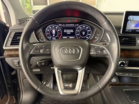 Used 2019 Audi Q5 2.0T Premium Plus w/ Premium Plus Package AWD/4WD image 21