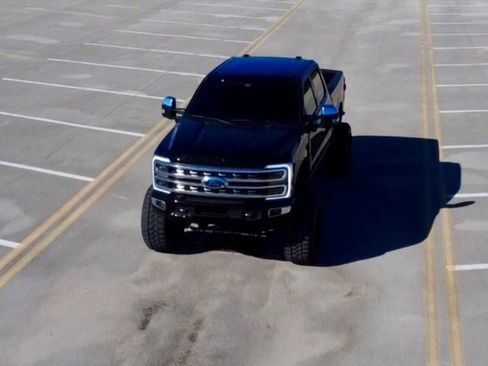 Used 2024 Ford F250 Platinum w/ FX4 Off-Road Package image 22