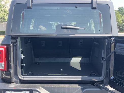 New 2025 Ford Bronco 4-Door AWD/4WD image 17