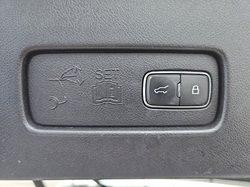 Used 2020 Lincoln Aviator Reserve w/ Equipment Group 201A image 13