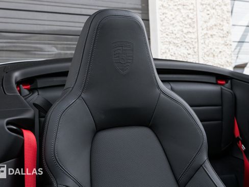 Used 2025 Porsche 911 Carrera image 35