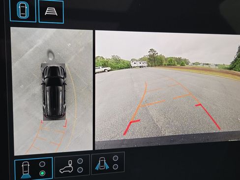 New 2026 GMC Terrain Denali w/ LPO, Floor Liner Package AWD/4WD image 10