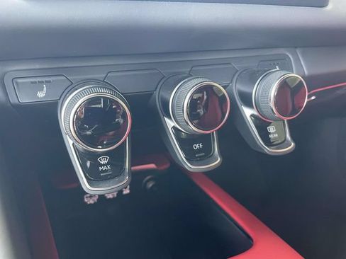 Certified 2023 Audi R8 V10 performance w/ Premium Package RWD image 27