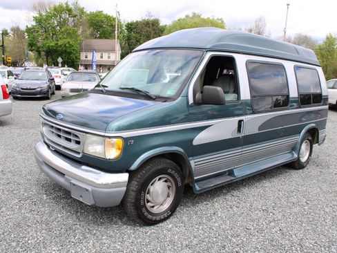 Used 1997 Ford E-150 and Econoline 150 RWD image 2