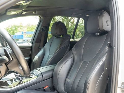 Used 2020 BMW X5 xDrive40i w/ M Sport Package AWD/4WD image 19