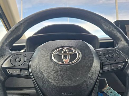 Certified 2025 Toyota Corolla LE FWD image 24