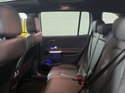 Used 2023 Mercedes-Benz GLB 250 4MATIC image 25