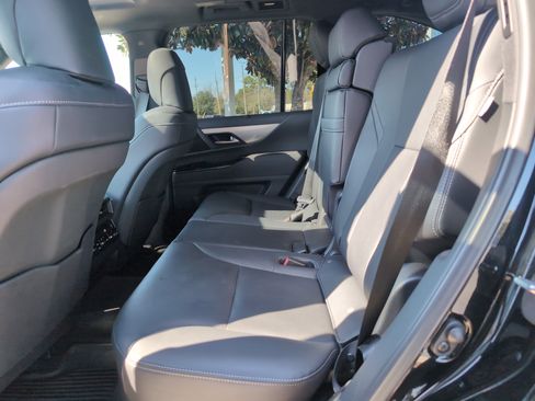 Used 2024 Lexus LX 600 F Sport image 31