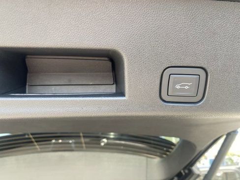 Used 2026 Chevrolet Traverse RS AWD/4WD image 14