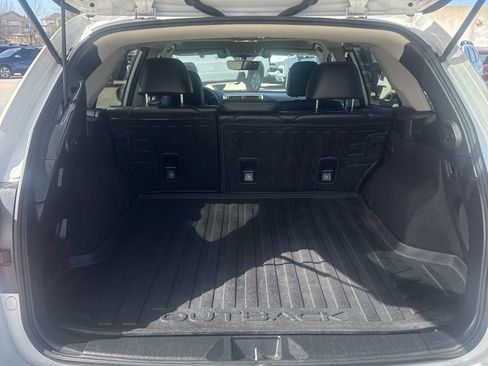 Used 2019 Subaru Outback 3.6R Limited image 20