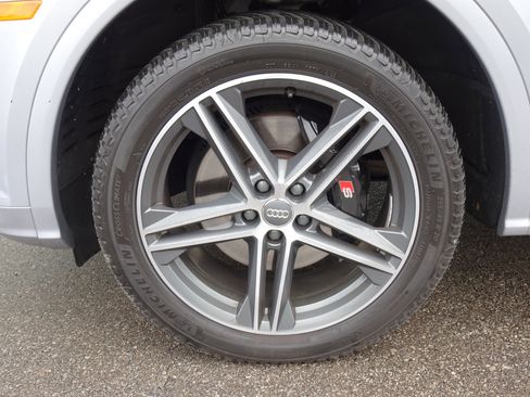 Used 2018 Audi SQ5 Prestige AWD/4WD image 29