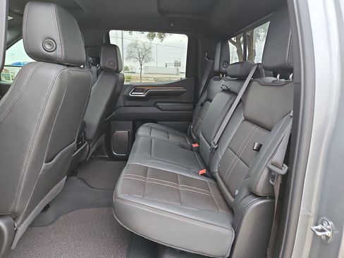 Certified 2024 Chevrolet Silverado 1500 High Country w/ Technology Package image 14