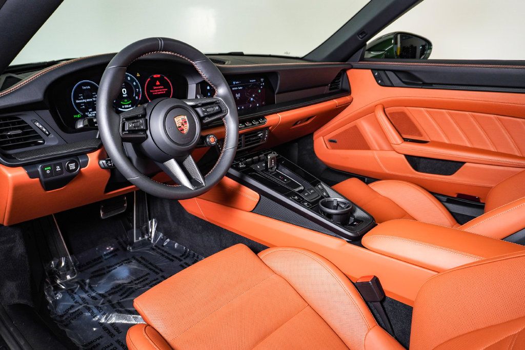 Certified 2026 Porsche 911 Targa 4 GTS AWD/4WD image 4