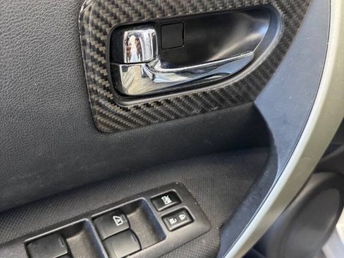 Used 2011 Nissan Rogue S AWD/4WD image 14
