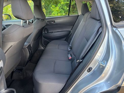 Used 2025 Toyota Corolla Cross LE image 25