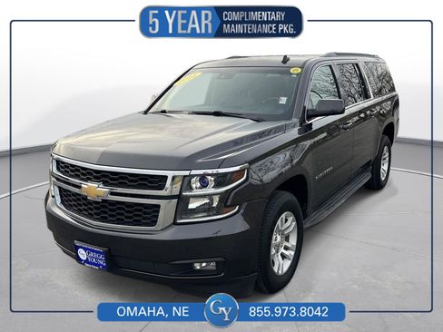 Used 2015 Chevrolet Suburban LT image 1