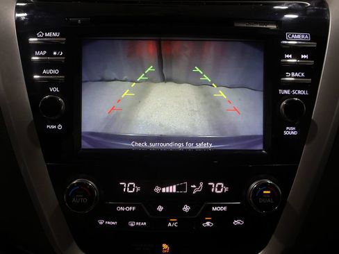 Used 2018 Nissan Murano SV AWD/4WD image 27