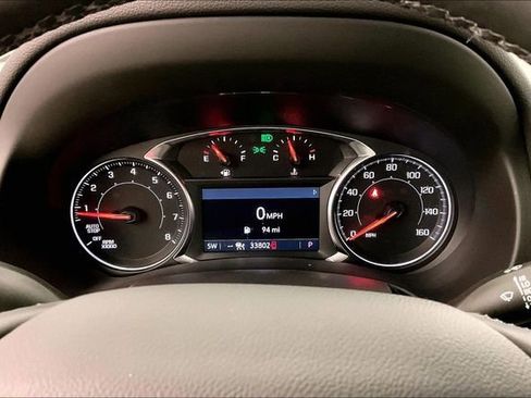 Used 2023 GMC Terrain SLT w/ Tech Package FWD image 28