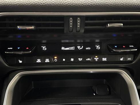 Used 2024 MAZDA CX-90 3.3 Turbo w/ Preferred Plus image 19