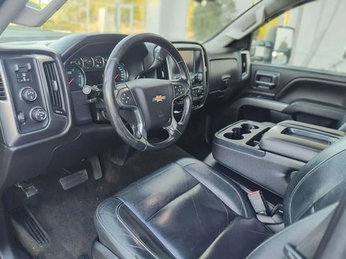 Used 2018 Chevrolet Silverado 3500 LT w/ LT Convenience Package image 12