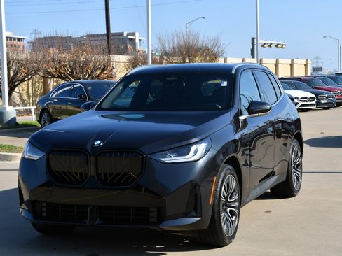 Used 2025 BMW X3 xDrive30i image 2