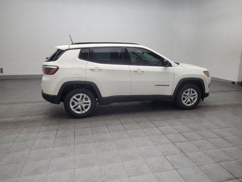 Used 2018 Jeep Compass Sport w/ Tech Group FWD image 10