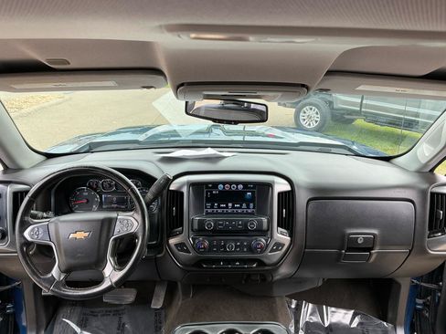Used 2018 Chevrolet Silverado 1500 LT w/ All Star Edition AWD/4WD image 11