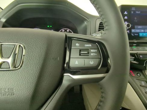 New 2026 Honda Odyssey EX-L image 39
