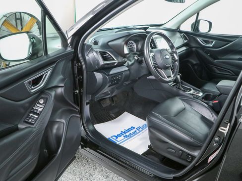 Used 2020 Subaru Forester Limited w/ Popular Package #3 AWD/4WD image 3