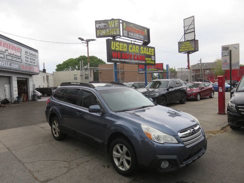 Used 2014 Subaru Outback 2.5i Premium AWD/4WD image 3