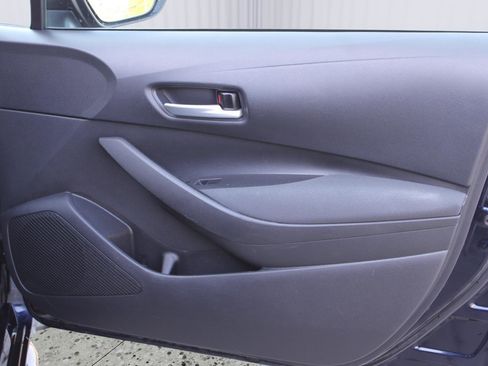 Used 2021 Toyota Corolla LE image 35
