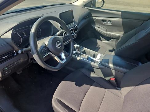 Used 2025 Nissan Sentra SV FWD image 14
