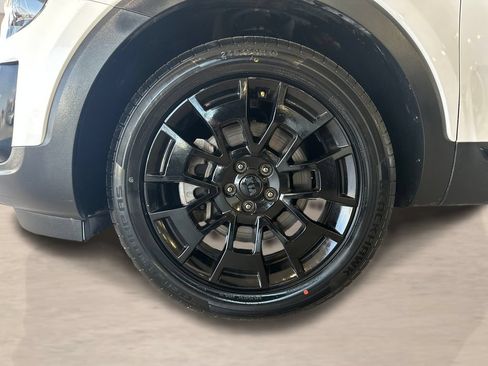 Used 2021 Kia Telluride EX w/ EX Premium Package AWD/4WD image 10