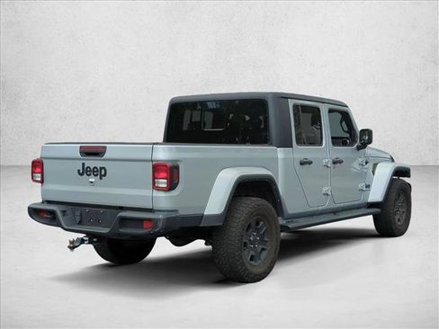 Used 2022 Jeep Gladiator Sport AWD/4WD image 5