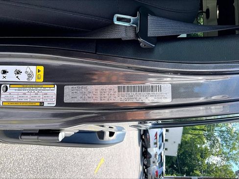 Used 2019 Jeep Wrangler Unlimited Sport S AWD/4WD image 19