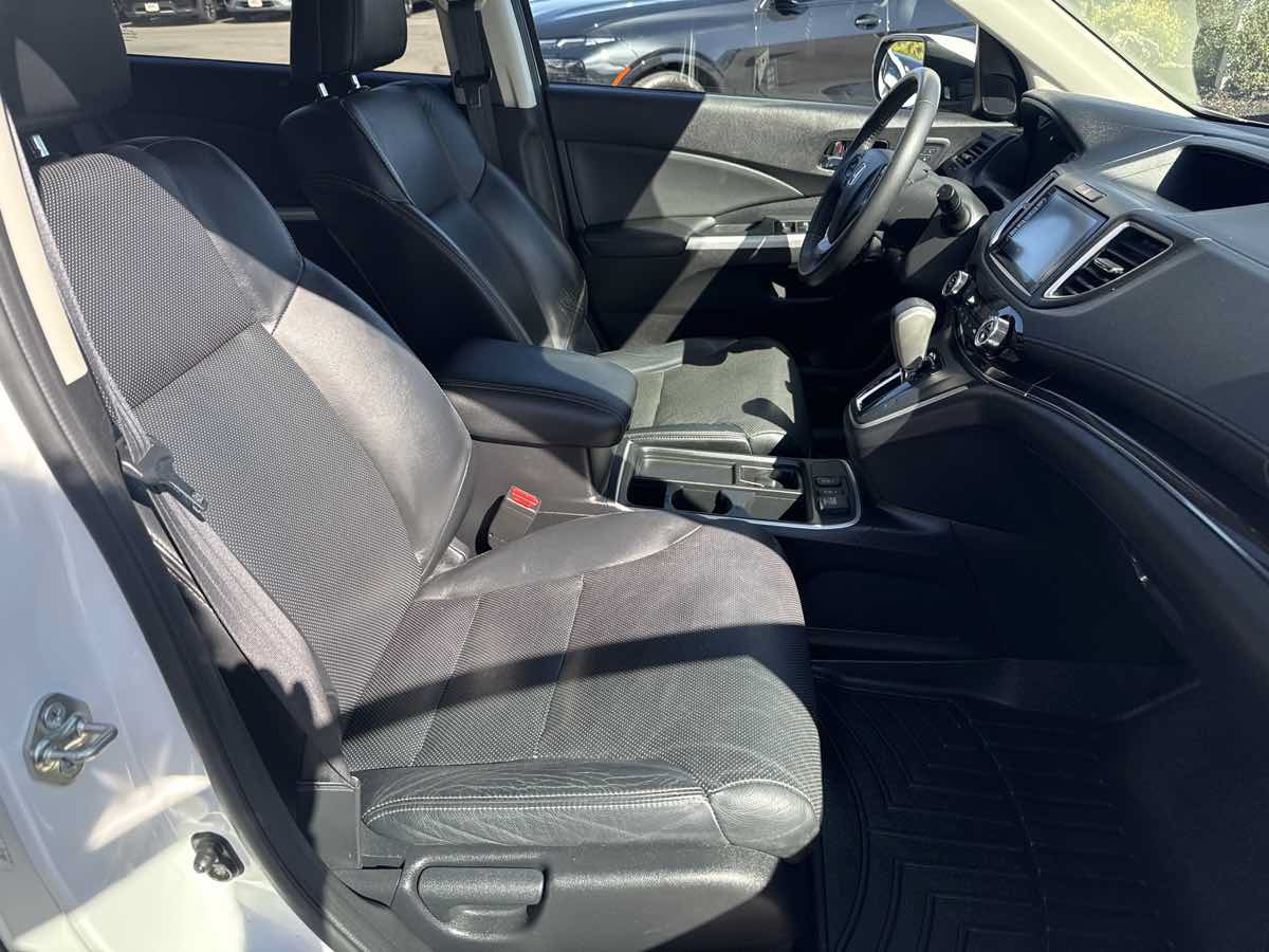 Used 2016 Honda CR-V Touring image 21