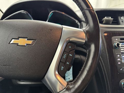 Used 2016 Chevrolet Traverse LT image 19