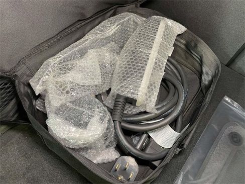 New 2026 Porsche Cayenne S image 21