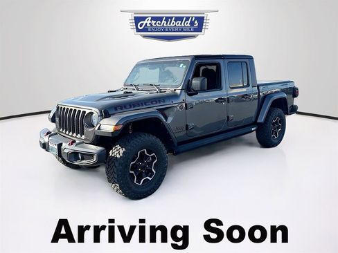 Used 2022 Jeep Gladiator Rubicon w/ Cold Weather Group AWD/4WD image 2