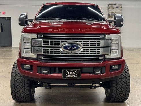 Used 2017 Ford F250 Platinum w/ Platinum Ultimate Package AWD/4WD image 4