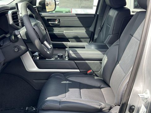 New 2025 Toyota Tundra Platinum image 7